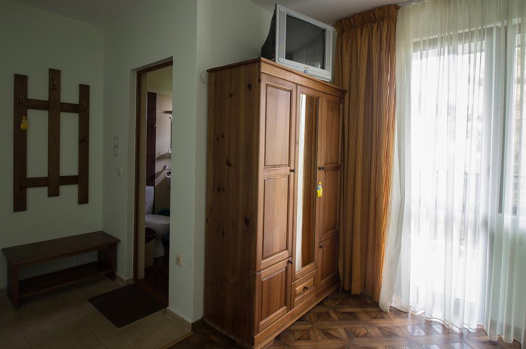 К-Г Луна К-С Лонгоза Комплекс Лонгоза Byala  Buitenkant foto